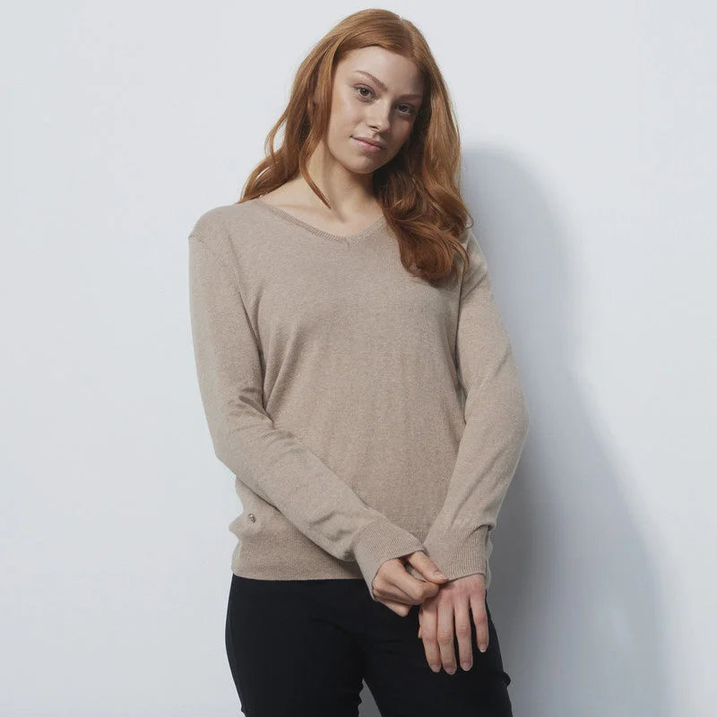 Daily Sports: Women's Tea Pullover - Fudge Jewel Neck Pullover