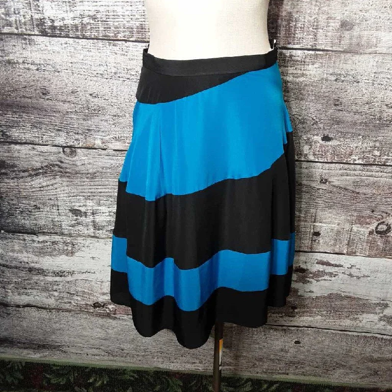 DEREK LAM FOR DESIGN NATION BLUE BLACK SKIRT SIZE 4 TCC silk skirt elegant