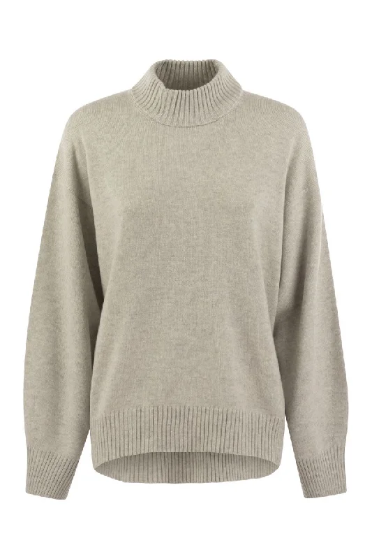 Cashmere chimney neck sweater with Shiny Cuff Details Front Pockets Side Pockets Patch Pockets