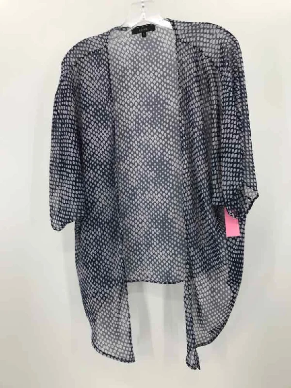 Pre-Owned Eclair Navy Size Small Shawl Sweater Zippered Front Buttoned Front Snap Front Pre-Owned Eclair Navy Size Small Shawl Sweater Zippered Front Buttoned Front Snap Front